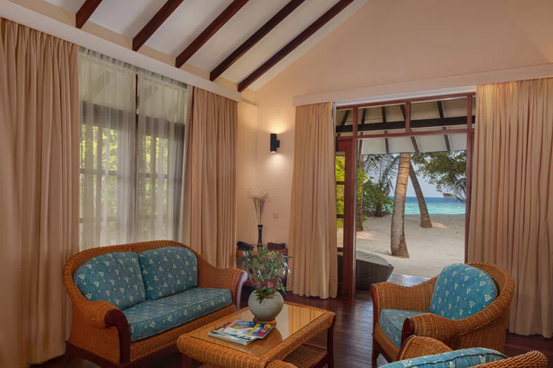 adaaran-meedhupparu-honeymoon-suite-room-3