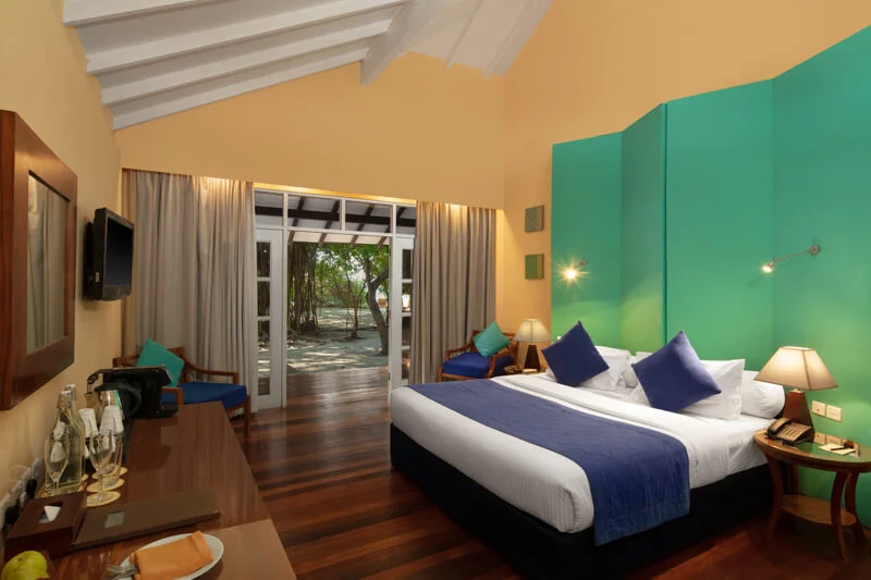 adaaran_meedhupparu_beach_villa_room_1