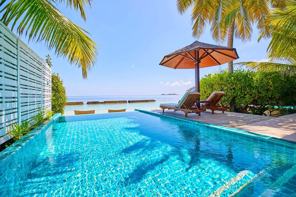 centara-grand-luxury-beachfront-pool-villa-room-7