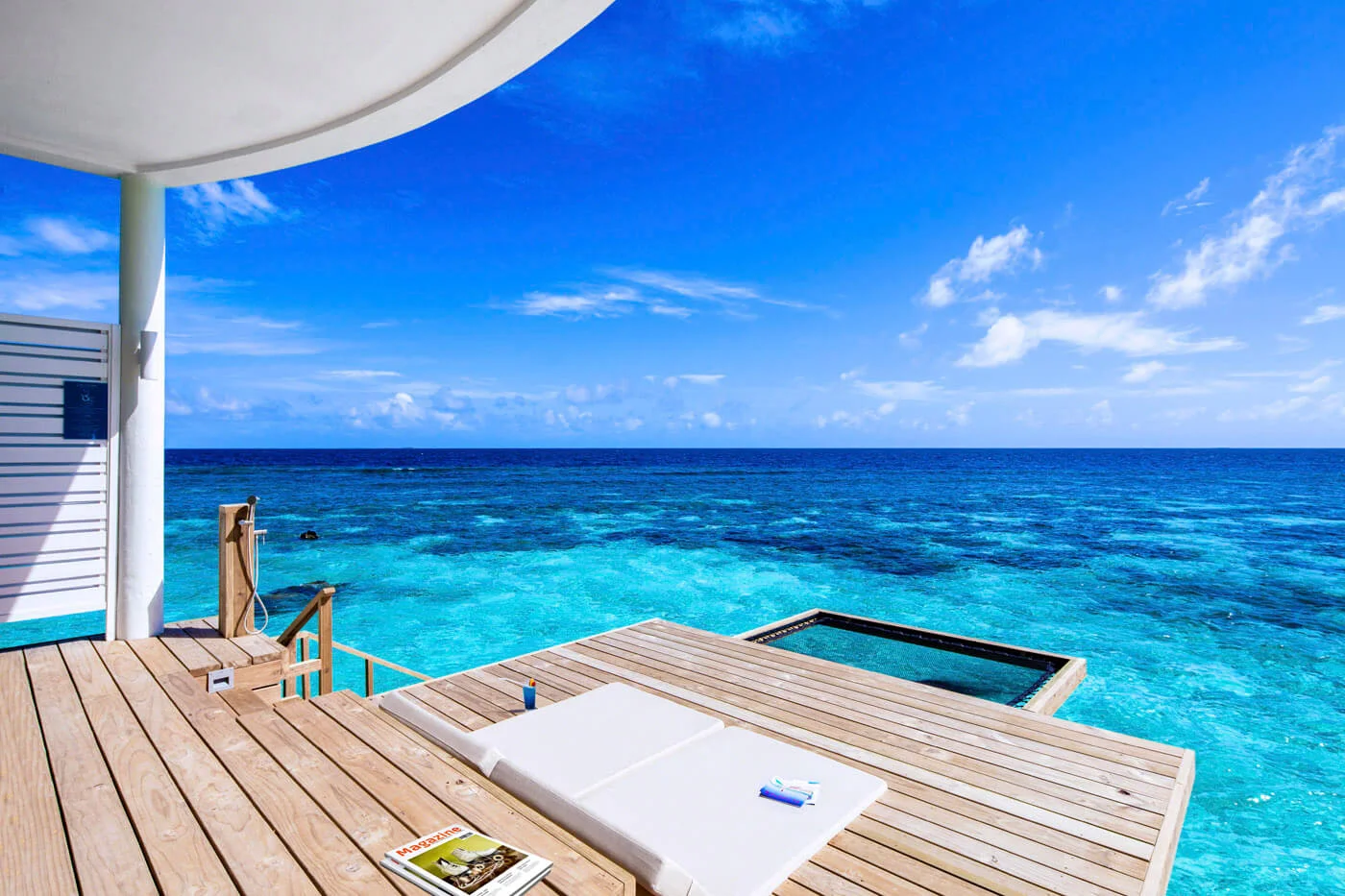 centara-grand-ocean-water-villa-room-4