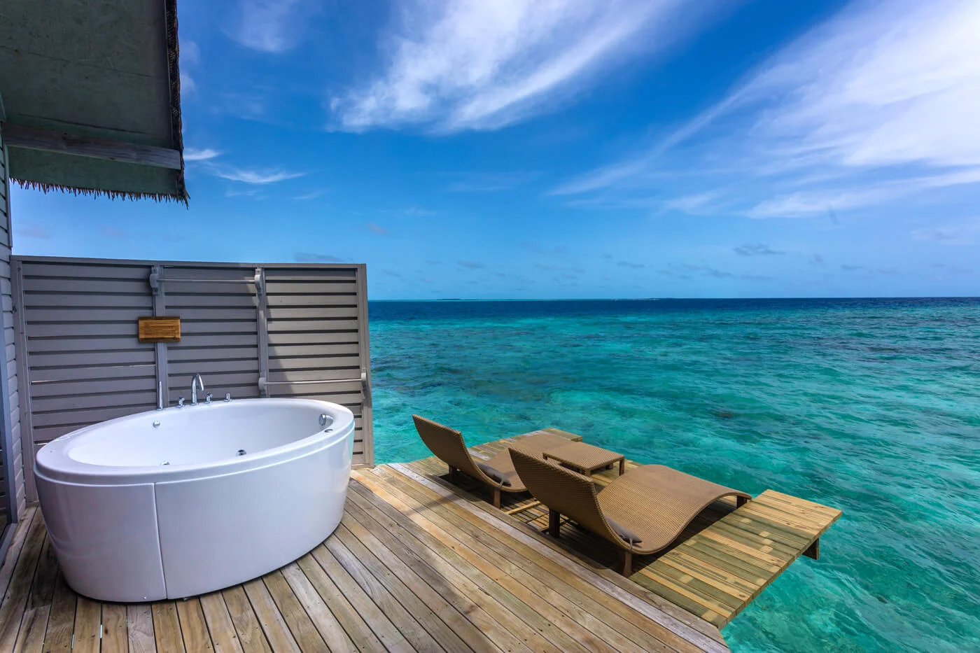 centara-rasfushi-deluxe-spa-over-water-villa-room-5