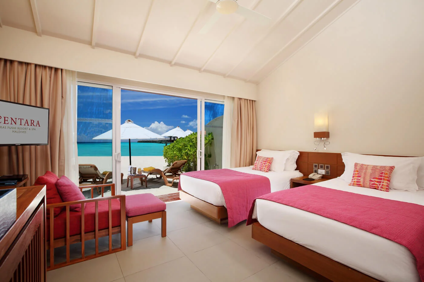 centara-rasfushi-ocean-front-beach-villa-room-6