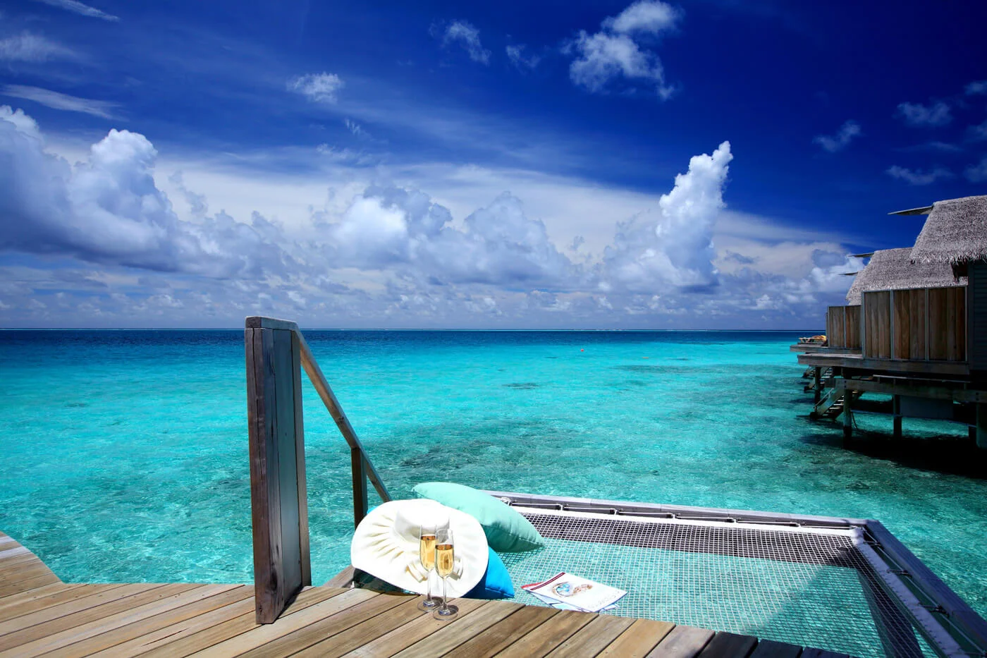 centara-rasfushi-premium-deluxe-spa-water-villa-room-5